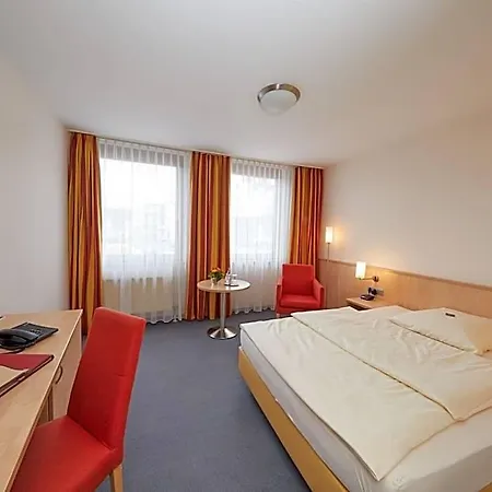 Filderland - Stuttgart Messe Airport 호텔 3*