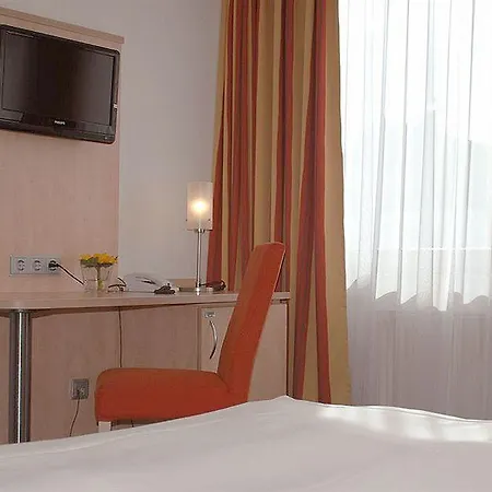 酒店 Filderland-stuttgart Messe Airport - Free Parking 3*