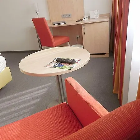 Hotel Filderland - Stuttgart Messe - Airport - Self Check-In 3* Leinfelden-Echterdingen
